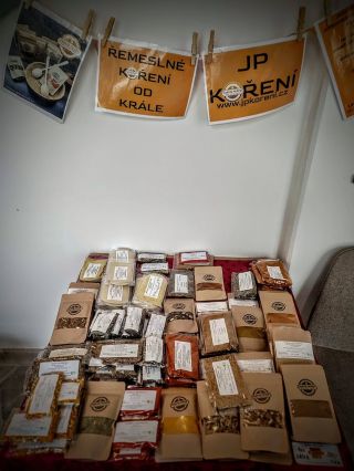 Blešák na @mytina_uh PRÁVĚ TEĎ... ❤️‍🔥 #jpkoreni